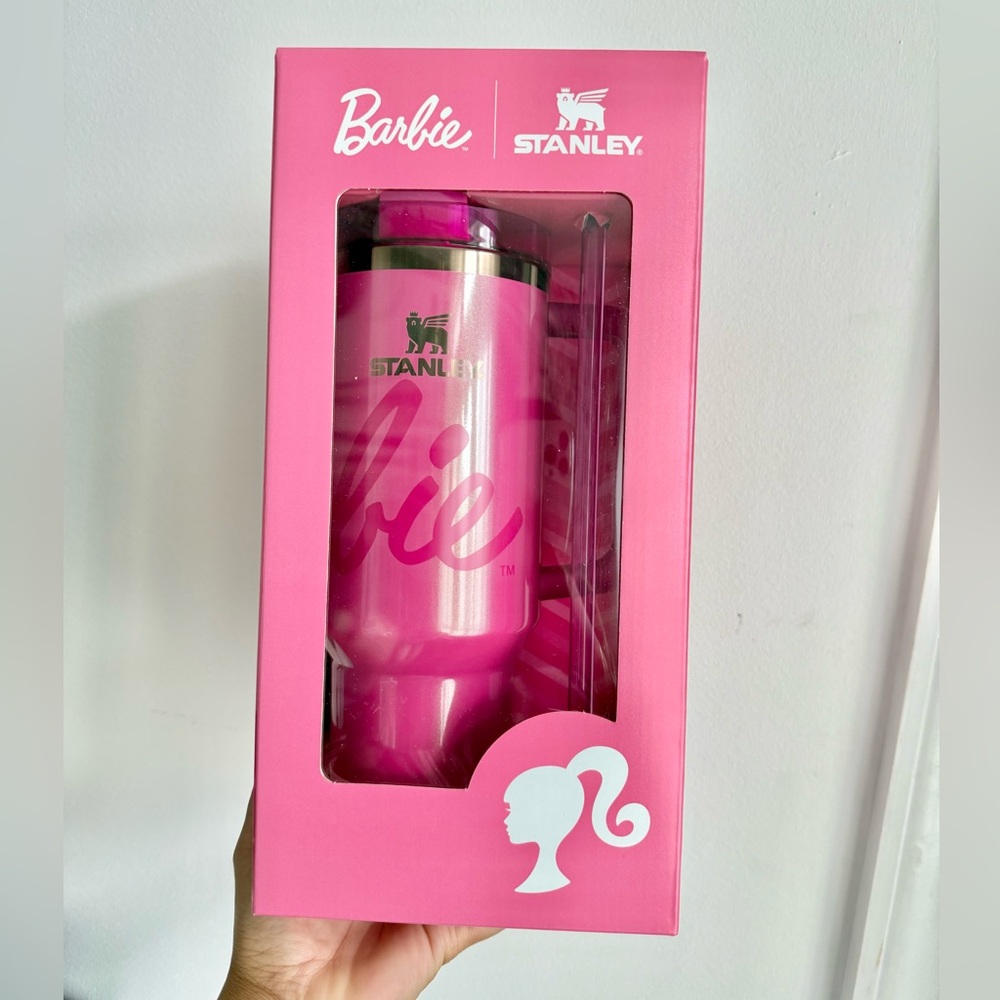🔥 Flash Sale 🔥Barbie x Stanley 40 oz tumbler w/ straw topper - Picture 1 of 4